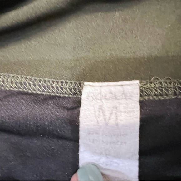 Rogue Fitness- army green running shorts, activewear/CrossFit, M, excellent - Picture 4 of 5